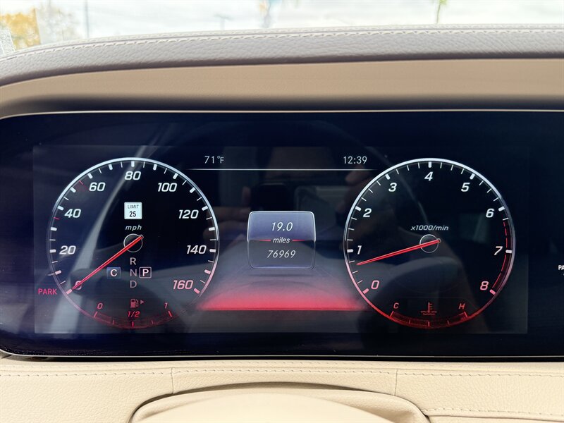 Used 2018 Mercedes-Benz S 560 Sedan image 14