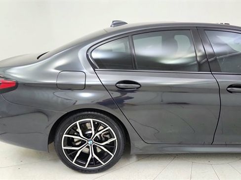 Used 2022 BMW 540i xDrive w/ Executive Package image 7