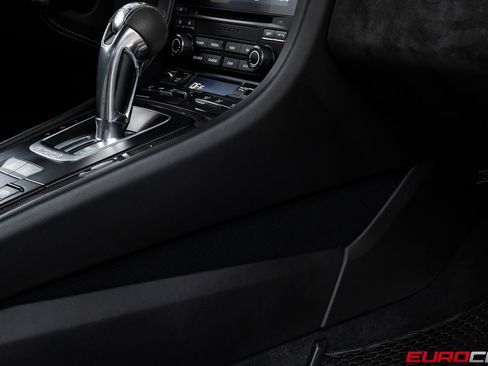 Used 2018 Porsche 911 GT2 RS image 46