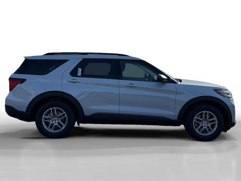 New 2026 Ford Explorer Active image 6