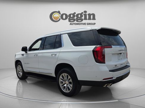 Used 2025 GMC Yukon Denali RWD image 3