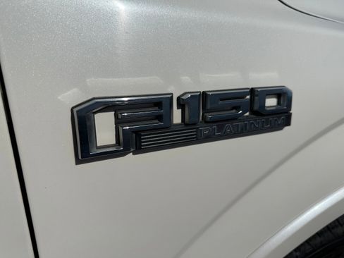 Used 2015 Ford F150 Platinum w/ Equipment Group 701A Luxury AWD/4WD image 40