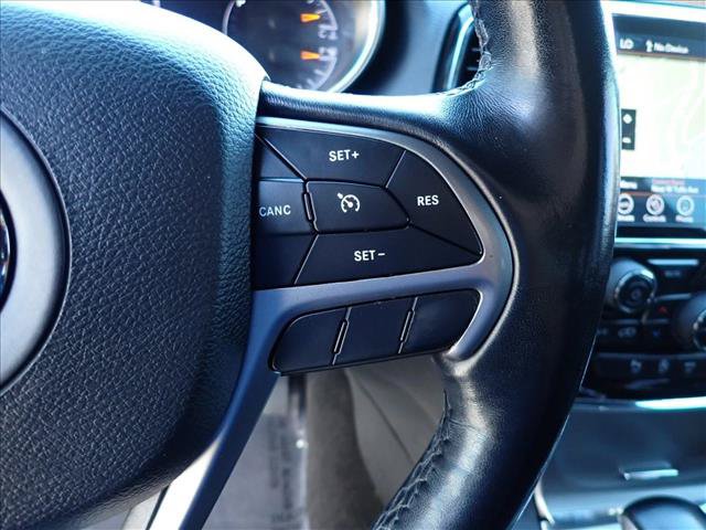 Used 2021 Jeep Grand Cherokee Laredo X AWD/4WD image 17