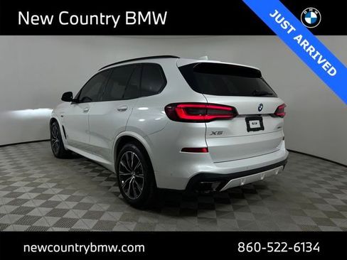 Used 2022 BMW X5 xDrive45e w/ M Sport Package image 5