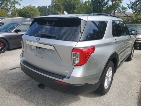 Used 2020 Ford Explorer XLT RWD image 5