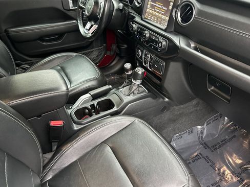 Used 2021 Jeep Wrangler Unlimited Sahara image 15