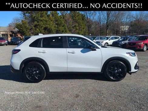 Used 2025 Honda HR-V Sport image 3