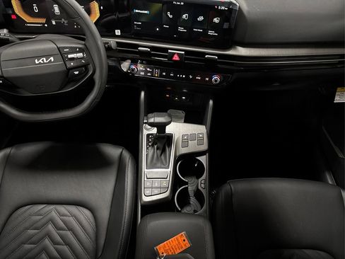 New 2026 Kia Sportage X-Line w/ X-Line Premium Package AWD/4WD image 13