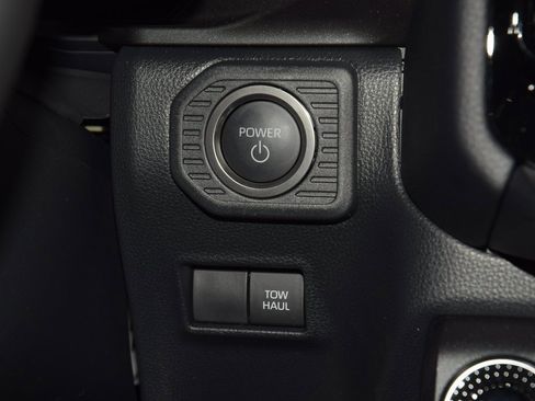 Used 2025 Toyota Land Cruiser image 35