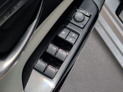 Used 2022 Lexus ES 350 w/ Premium Package FWD image 9