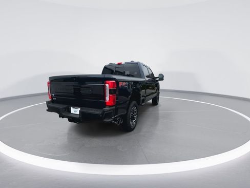 New 2025 Ford F250 Platinum w/ FX4 Off-Road Package AWD/4WD image 8