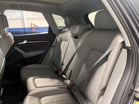 Used 2018 Audi Q5 2.0T Premium Plus w/ Premium Plus Package image 17