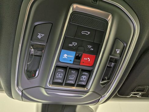 New 2025 Jeep Grand Cherokee L Limited w/ Black Appearance Package image 30