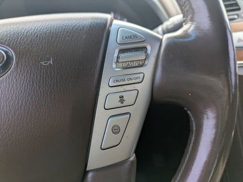 Used 2015 INFINITI QX80 Limited w/ All Season Package image 31