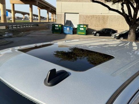 Used 2016 RAM 3500 Laramie Longhorn image 9