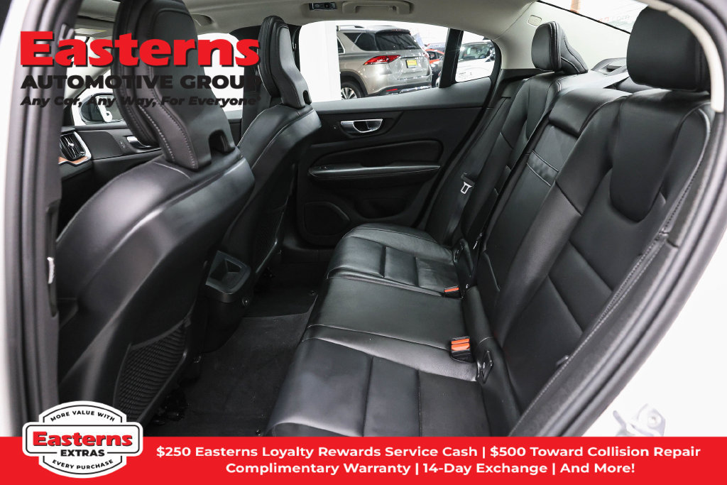 Used 2022 Volvo S60 B5 Inscription FWD image 22