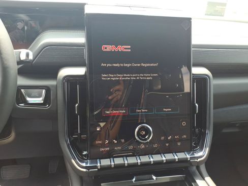 New 2026 GMC Yukon AT4 Ultimate AWD/4WD image 23