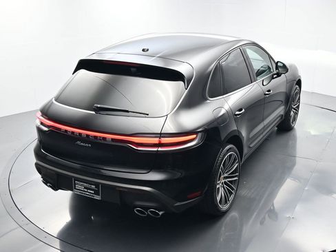 Certified 2025 Porsche Macan image 39