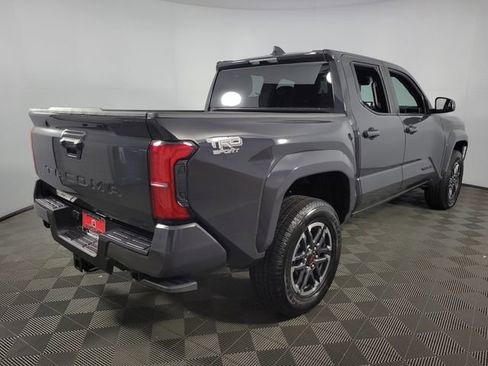 Used 2025 Toyota Tacoma TRD Sport image 13