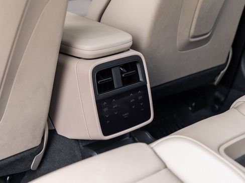 Certified 2023 Porsche Taycan image 37