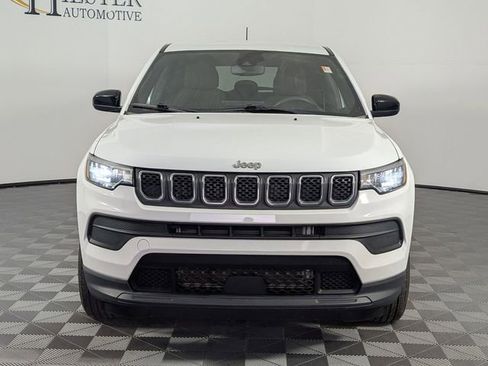 Certified 2023 Jeep Compass Sport AWD/4WD image 3
