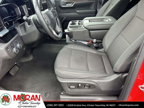 Certified 2023 Chevrolet Silverado 1500 RST w/ LPO, Dark Essentials Package AWD/4WD image 19