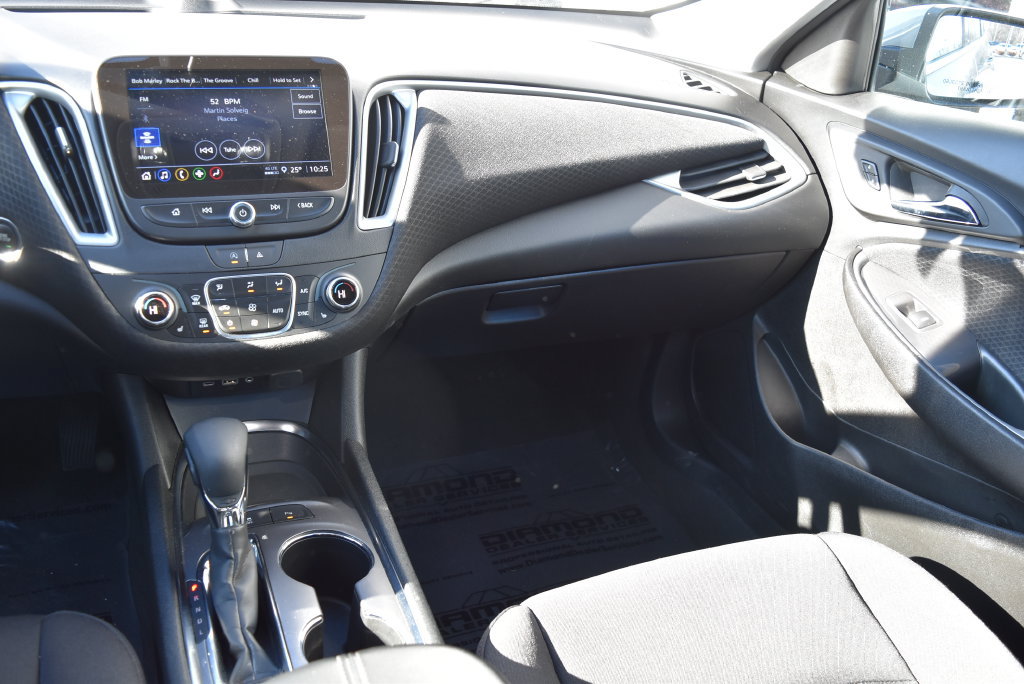 Used 2024 Chevrolet Malibu LT FWD image 12