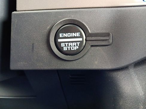 Used 2025 Ford Bronco Outer Banks AWD/4WD image 16