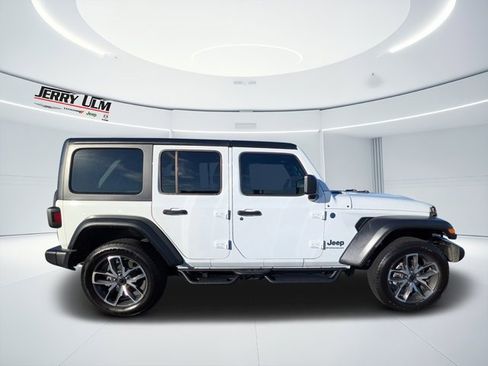 Used 2025 Jeep Wrangler Unlimited Sport S 4xe image 2