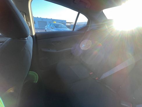 Used 2025 Nissan Sentra SV image 39