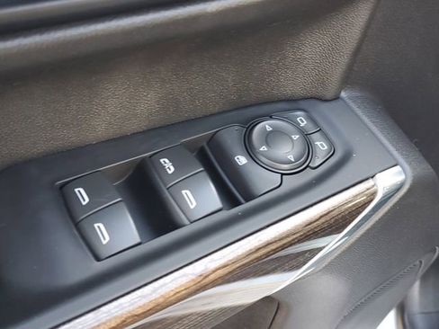 Certified 2022 Chevrolet Silverado 1500 LT AWD/4WD image 16
