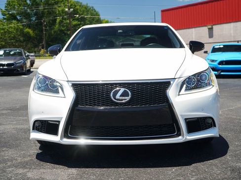 Used 2015 Lexus LS 460 RWD image 16