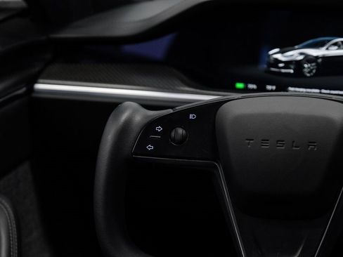 Used 2022 Tesla Model S Plaid image 20