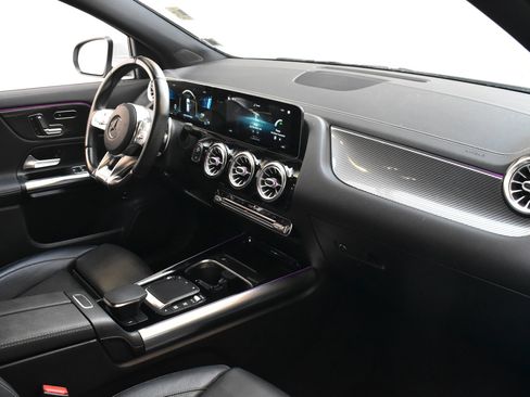 Used 2021 Mercedes-Benz GLA 35 AMG 4MATIC image 31