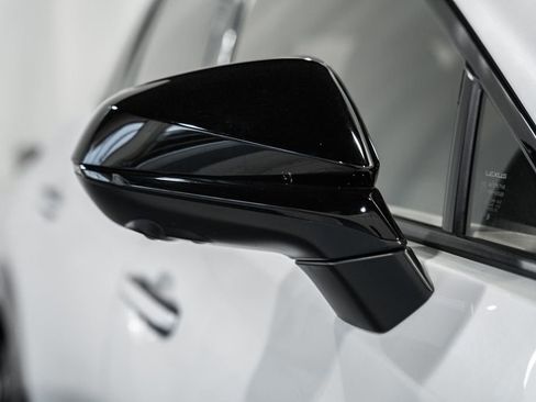 Used 2023 Lexus RZ 450e Premium w/ Technology Package image 13