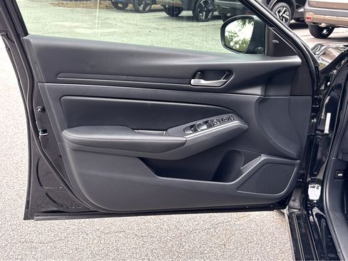 New 2024 Nissan Altima 2.5 SV image 22