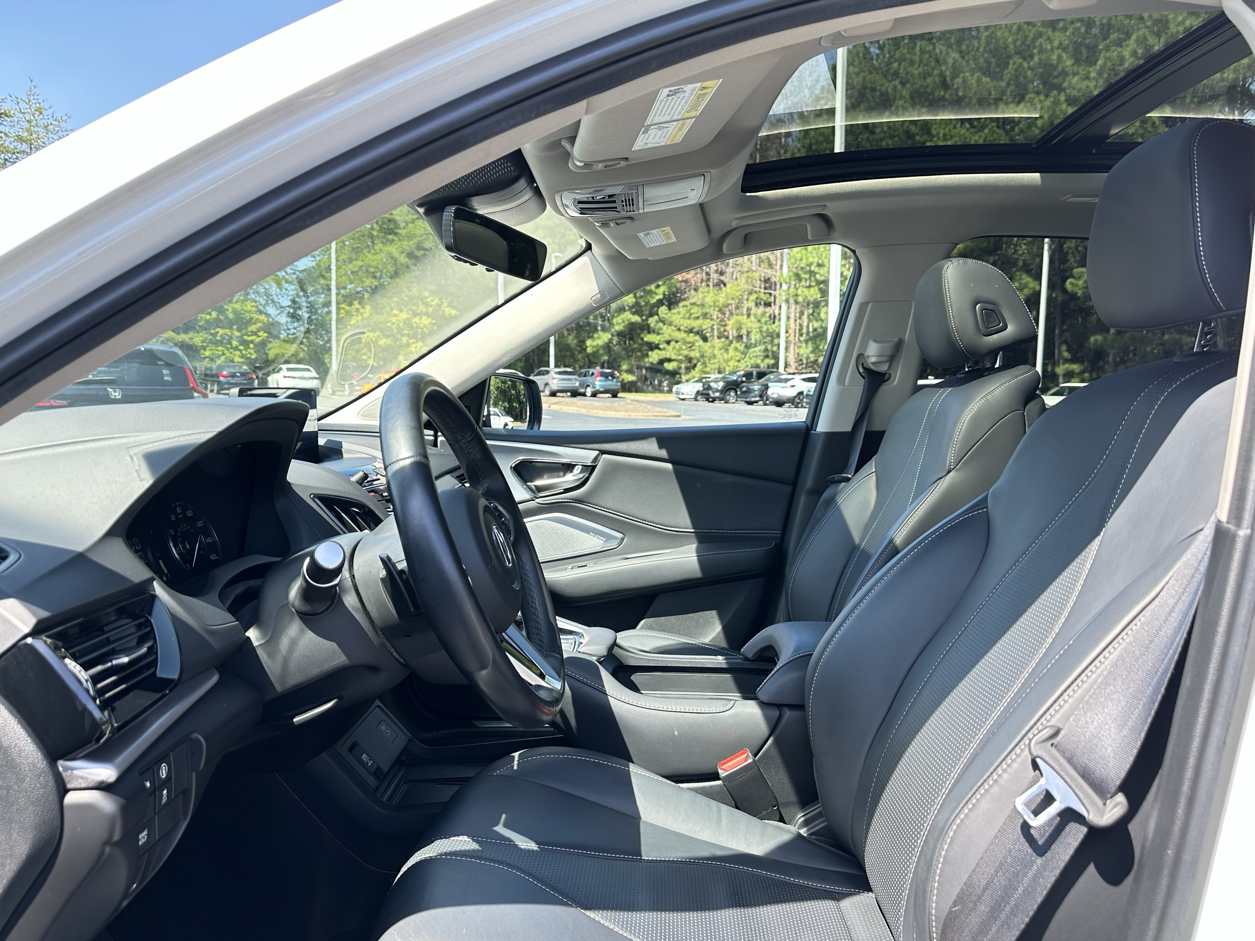 Used 2023 Acura RDX w/ Technology Package FWD image 18