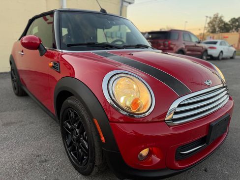 Used 2015 MINI Cooper Convertible image 25