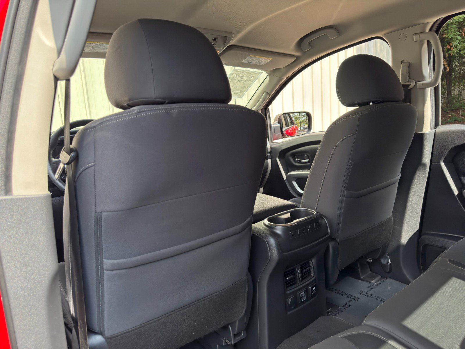 Used 2021 Nissan Titan SV w/ SV Convenience Package RWD image 28