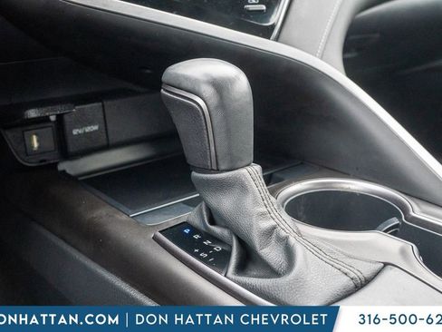 Used 2023 Toyota Camry SE FWD image 10