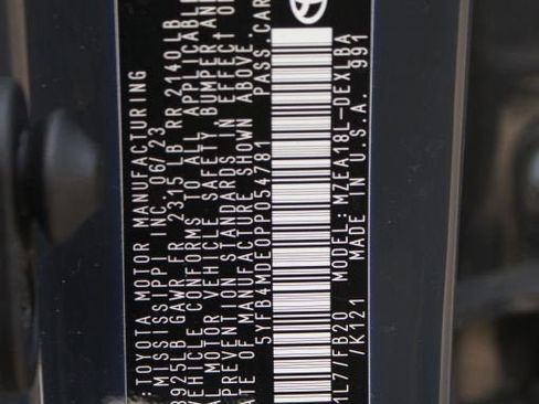 Used 2023 Toyota Corolla LE image 25