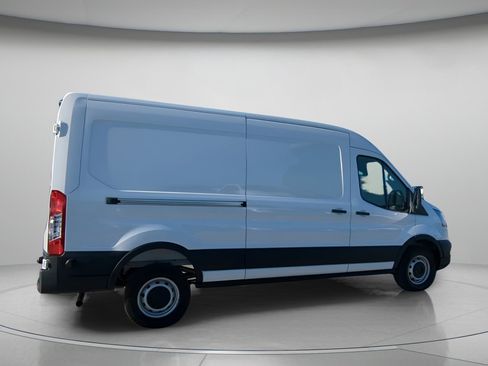 New 2026 Ford Transit 250 148 Medium Roof image 33