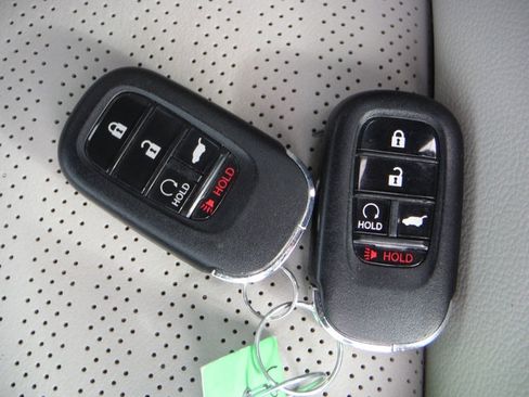 Used 2023 Honda Civic EX-L image 40