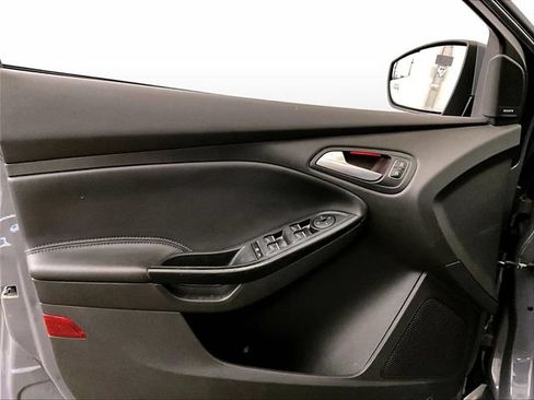 Used 2017 Ford Focus RS AWD/4WD image 22