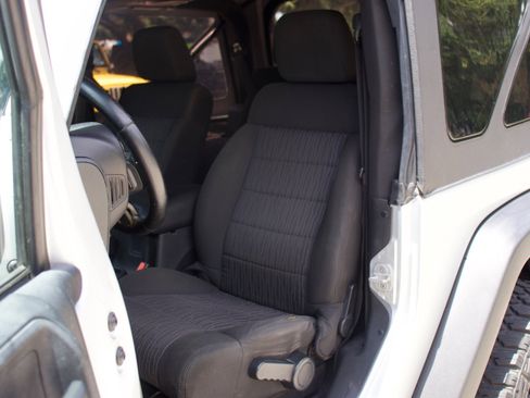 Used 2011 Jeep Wrangler Sport image 14