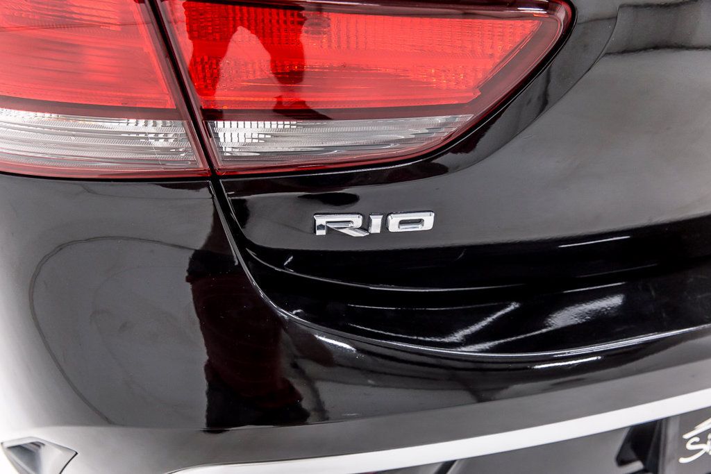 Used 2021 Kia Rio S FWD image 5