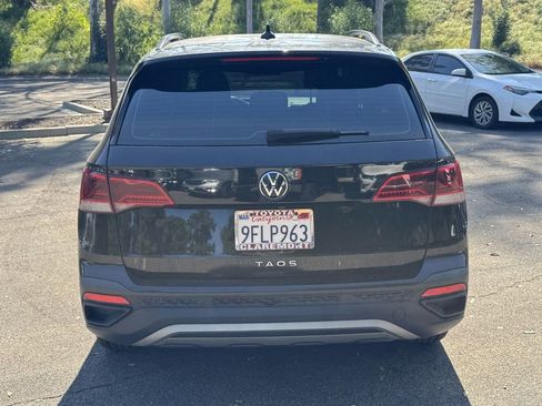 Used 2022 Volkswagen Taos S image 4