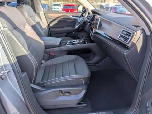 New 2026 Volkswagen Atlas SEL image 36