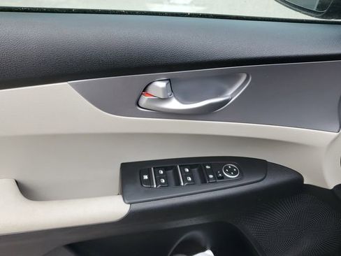 Certified 2023 Kia Forte LXS FWD image 16