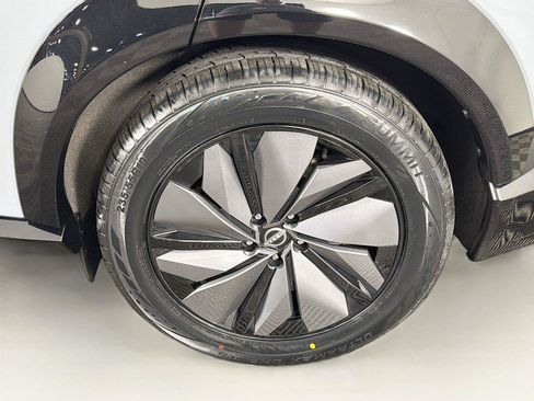 Used 2024 Nissan Ariya AWD image 36